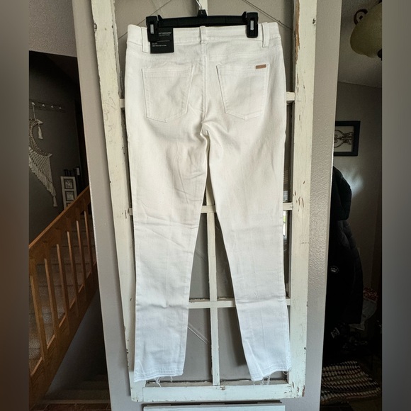 White jeans from White House Black Market! New with tags! - Picture 7 of 10